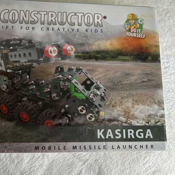 Young Constructor: Kasirga Missile Launcher Model Toy 271 Piece - Picture 4 of 4